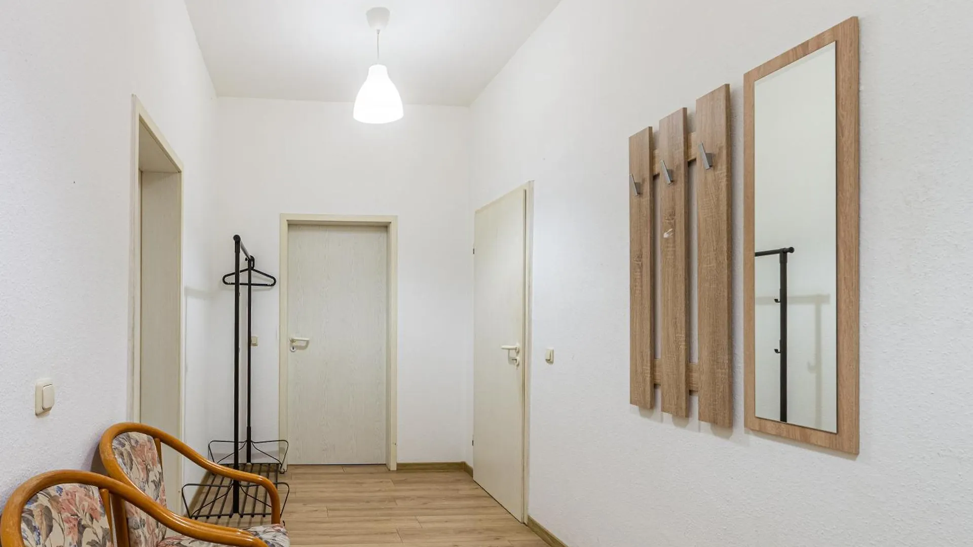 Enjoy Your Stay With Dkn Apartments - Mon-Sun - Late Night Check-In - Multilanguage - Near Railway Station - Witamy Serdecznie Leipzig