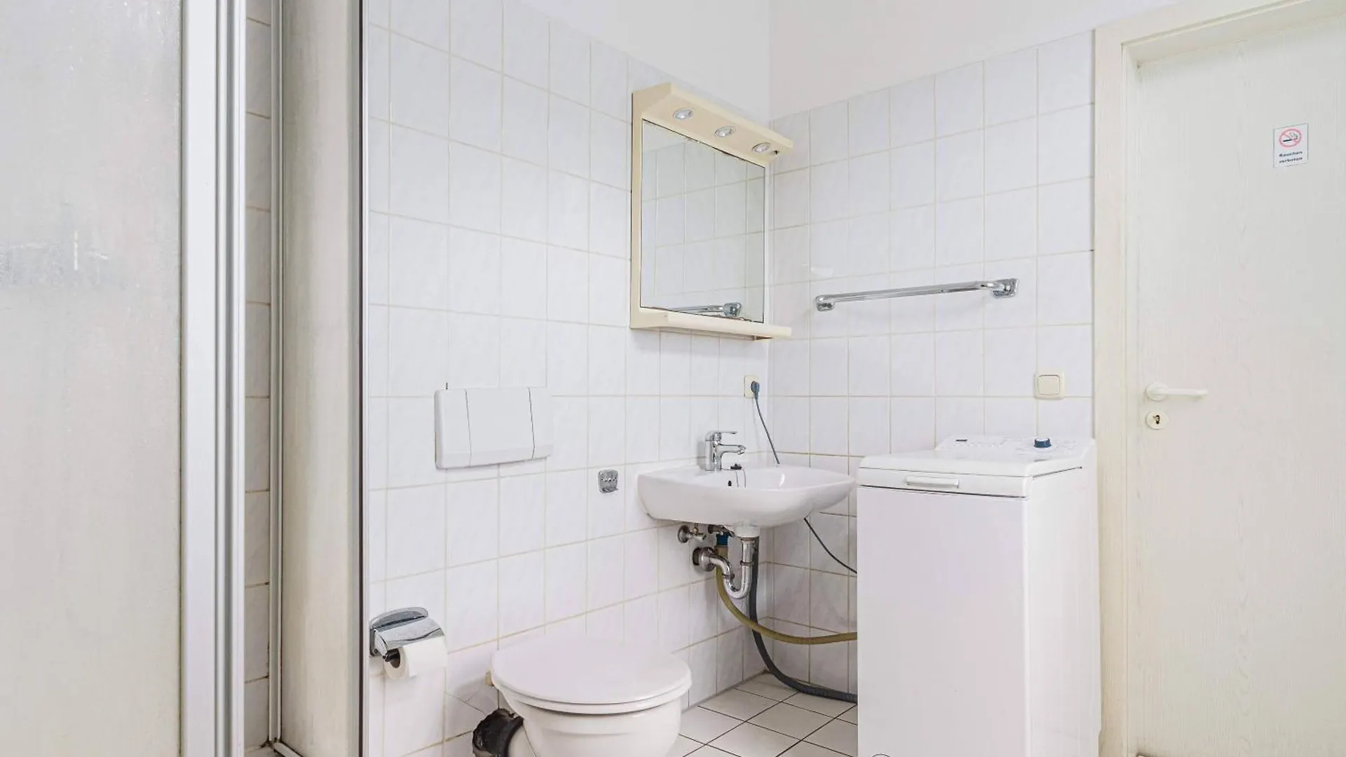 Enjoy Your Stay With Dkn Apartments - Mon-Sun - Late Night Check-In - Multilanguage - Near Railway Station - Witamy Serdecznie Leipzig