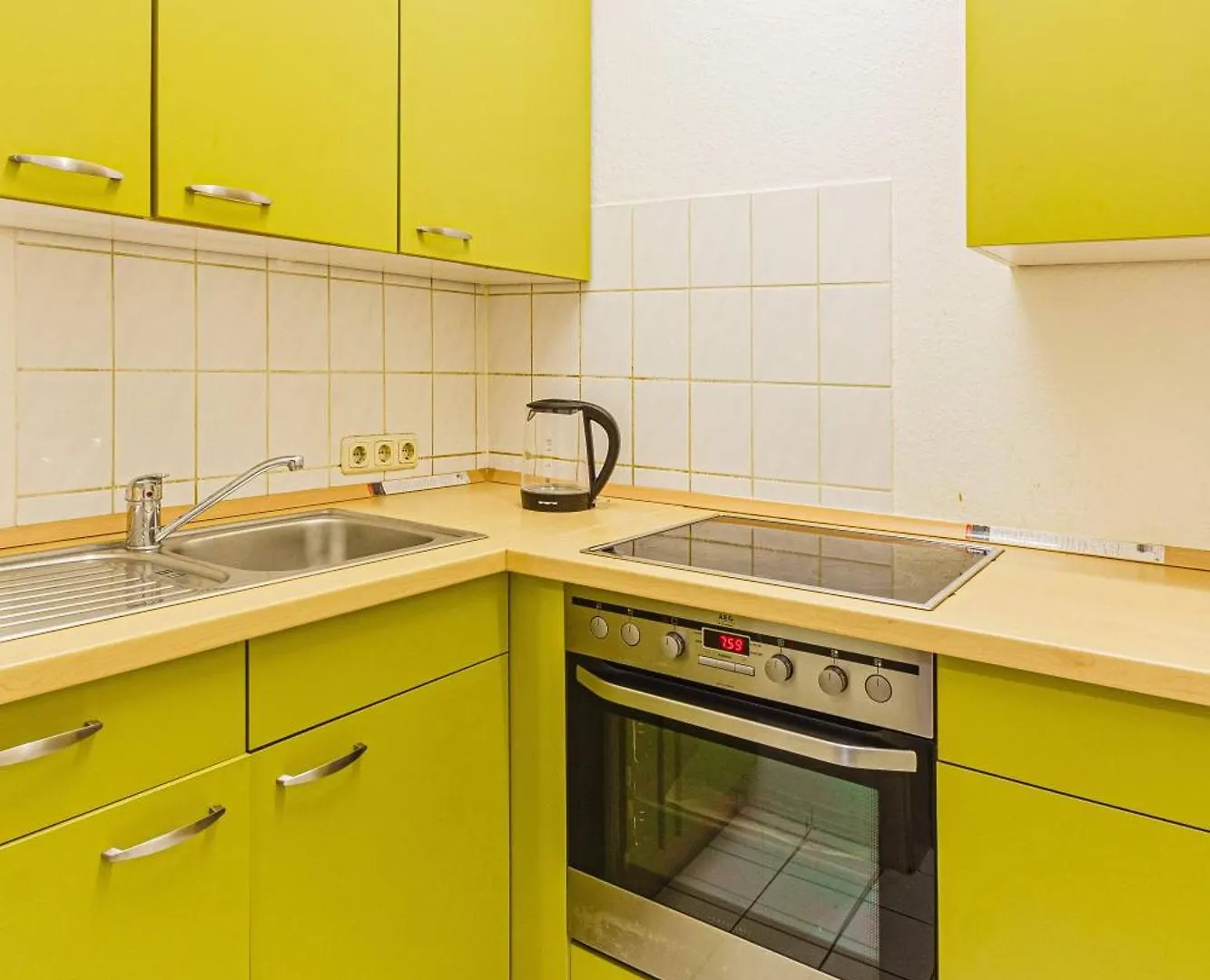 Enjoy Your Stay With Dkn Apartments - Mon-Sun - Late Night Check-In - Multilanguage - Near Railway Station - Witamy Serdecznie Leipzig Germany