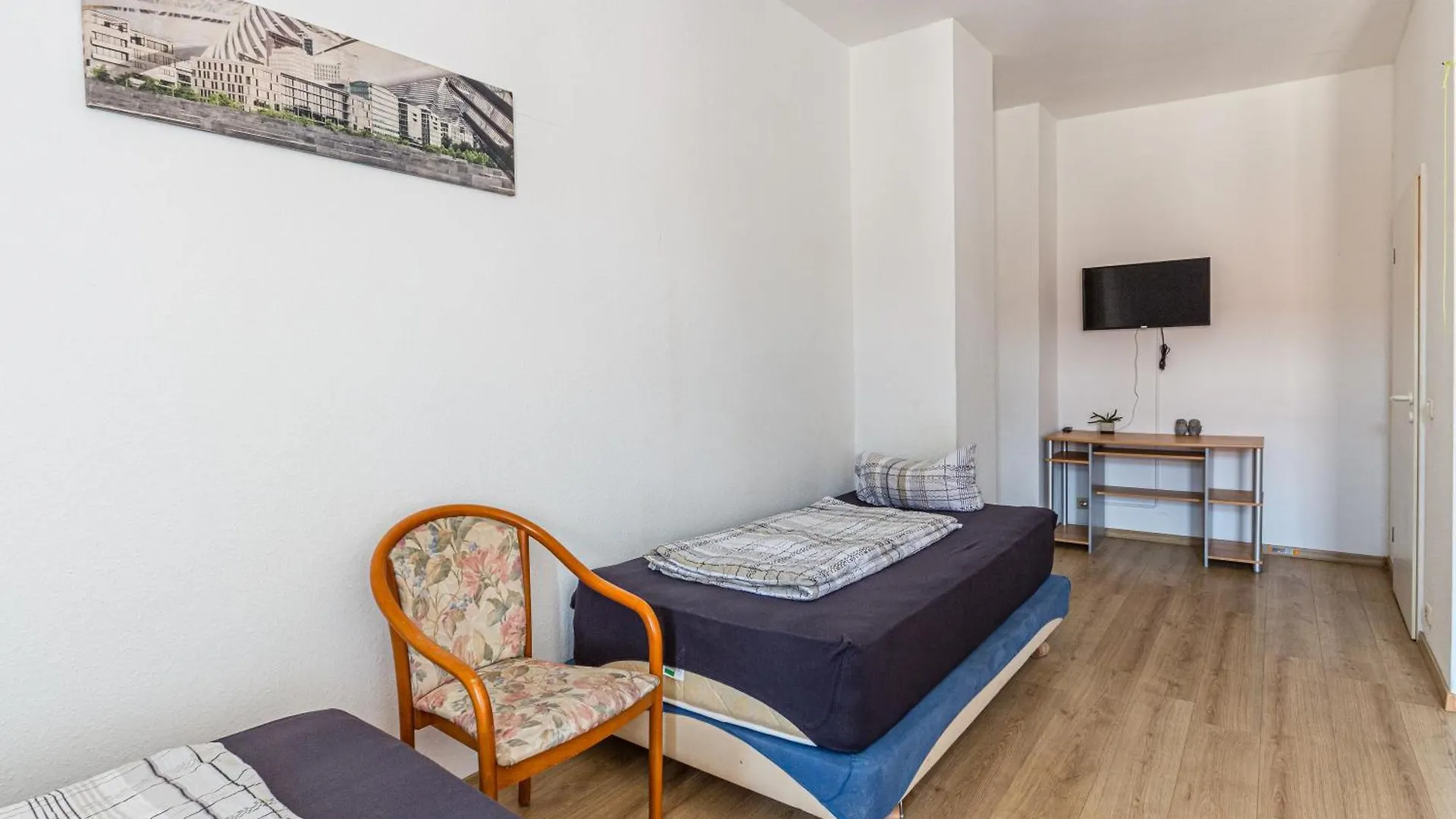 Enjoy Your Stay With Dkn Apartments - Mon-Sun - Late Night Check-In - Multilanguage - Near Railway Station - Witamy Serdecznie Leipzig Germany