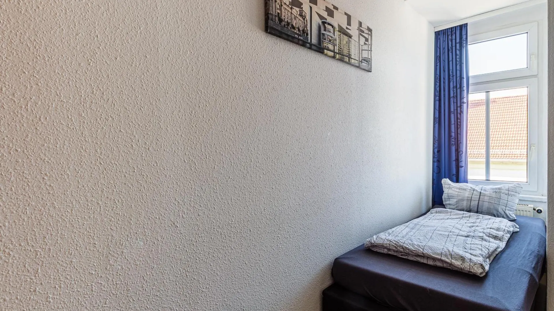 Enjoy Your Stay With Dkn Apartments - Mon-Sun - Late Night Check-In - Multilanguage - Near Railway Station - Witamy Serdecznie Leipzig 0*,  Germany