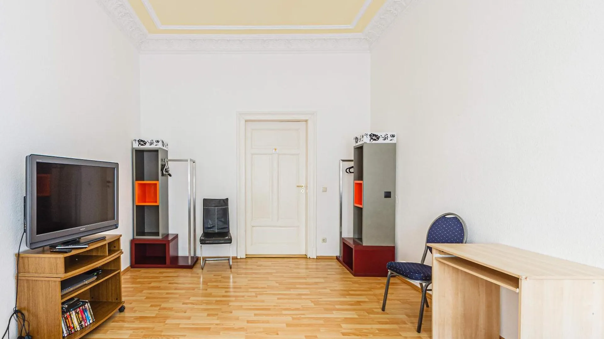 Enjoy Your Stay With Dkn Apartments - Mon-Sun - Late Night Check-In - Multilanguage - Near Railway Station - Witamy Serdecznie Leipzig
